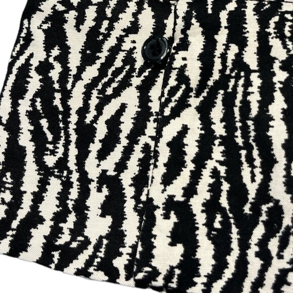 H&M Wrap Dress Size Small Nice Pattern Plunge Neckline Long Sleeves - Picture 10 of 14